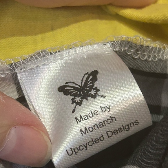 NWT Upcycled Land Shark Flannel Tee size Large-XLarge - Picture 7 of 7